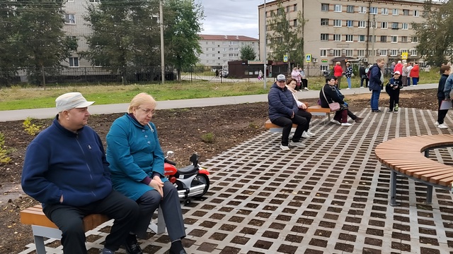 Звонкие песни, яркие танцевальные номера, восхищённые улыбки